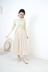 Cream double pleats skirt in wrap style