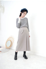 Grey h cut skirt in detail pleats