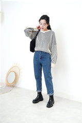 V neck sweater in navy stripes texture