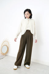 Ivory wool cardigan in round hem