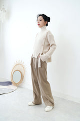 Nude buttons sweater w/ long straps