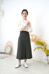 Ivory crop pullover w/ waist strings