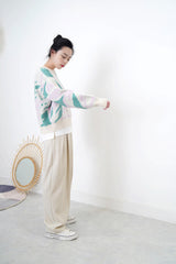 White Tee in stepped hem