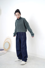 Deep green sweater in crop cut