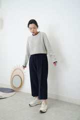 Grey green crop sweater w/ contrast fringe