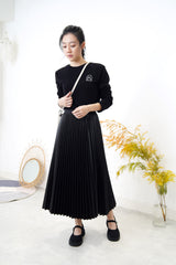 Black cotton top w/ puppy embroidery