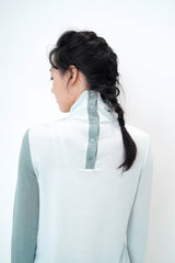 Duo tone stand collar inner in blue