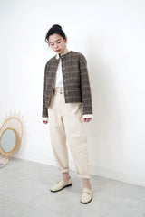 Ivory mom jeans in elastic ruffle waistband