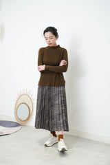 Brown stripe texture knit top in split hem