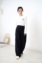 White cotton top w/puppy embroidery