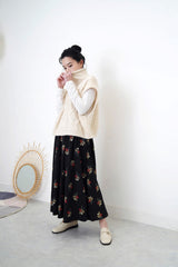 Ivory twist pattern knit vest in stand collar