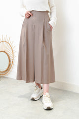 Beige bold pleats skirt