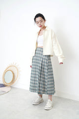 Spring checked skirt in pleats