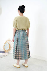 Spring checked skirt in pleats