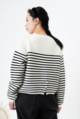 B/W knit sweater w/ detail back