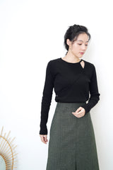 Black wrap top in cut off details
