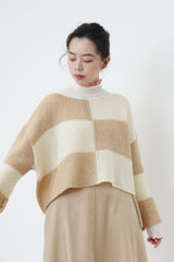 Ivory inner w/ red ruffle fringe