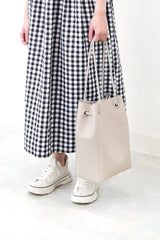 Grey leather tote in round thin strap