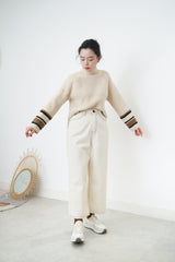 Ivory sweater w/ contrast sleeves color