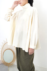 2 ways cream blouse in flare cut