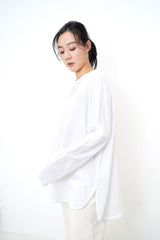 【套裝組合】燕麥色寬鬆毛衣+白色寬鬆內搭