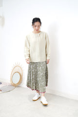 Light grey shirt w/ detail cut out collar