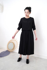 Black smooth dress in layering