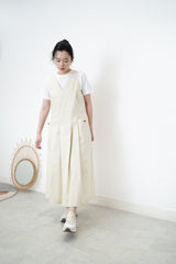 V neck pleats dress w/ pockets