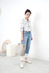 Grey leather tote in round thin strap