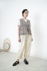 Beige premium checked vest