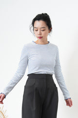 Grey trousers in pencil cut