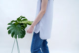 Blue jeans in stepped hem