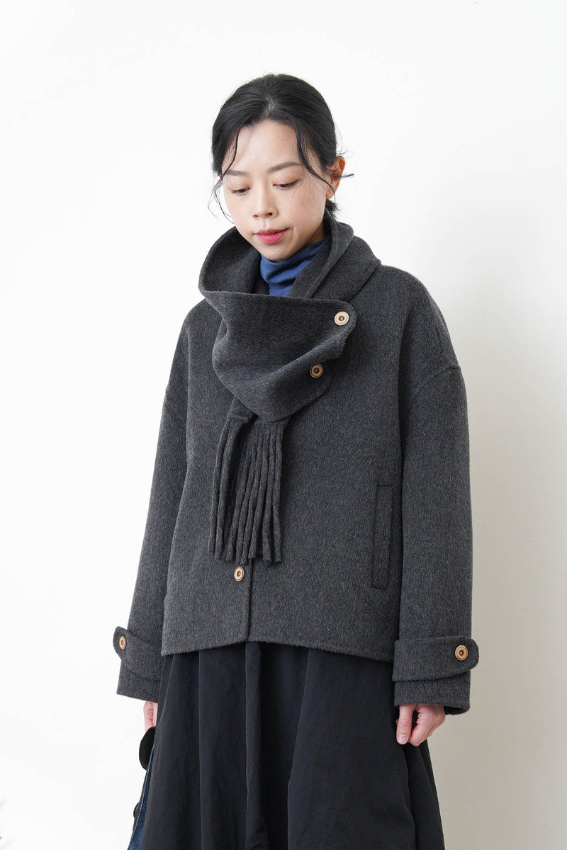 Beige V neck wool jacket w/ scarf set
