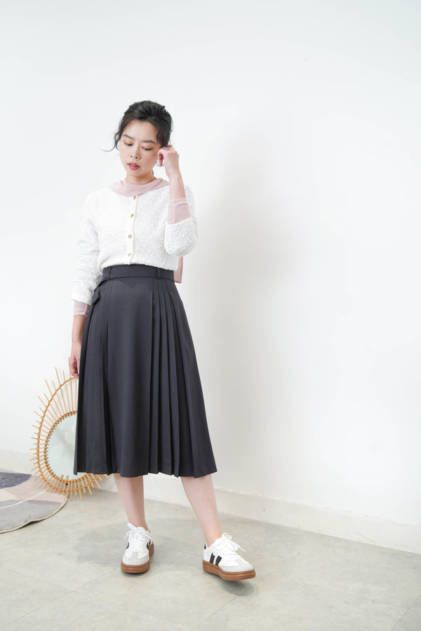 White texture crop jacket
