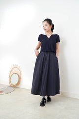 Navy summer knit top w/ contrast collar