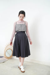 Charcoal detail pleats skirt with waist strap