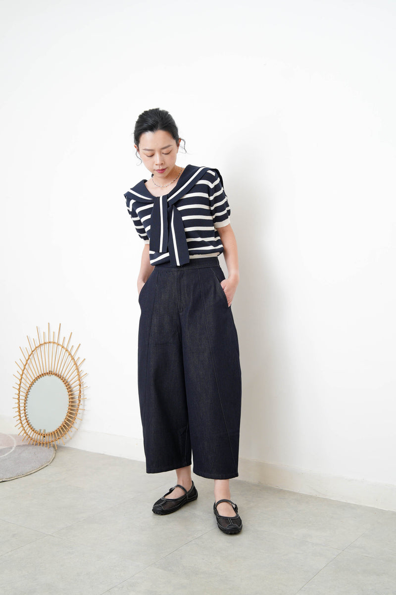Navy stripes knit top w/ sailor collar