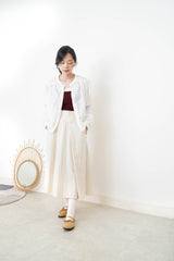 White shirt w/ floral embroidery
