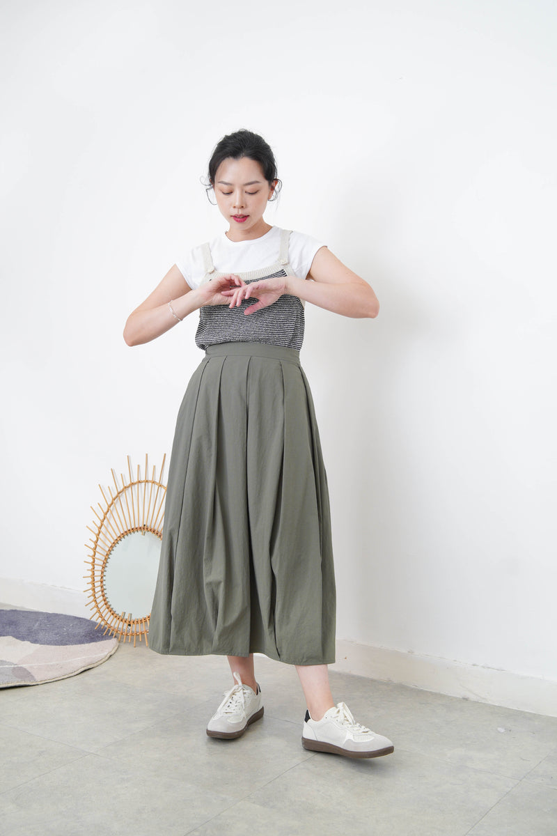 Army green balloon skirt