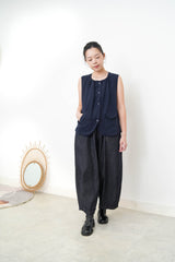 Navy cotton vest in round hem