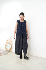 Navy cotton vest in round hem
