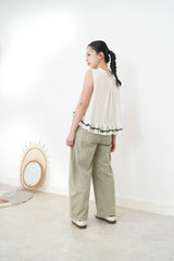 White flare cut vest blouse w/ embroidery