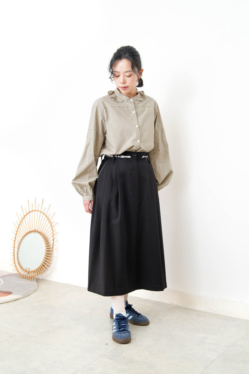 Black A cut skirt in contrast fringe trimmed