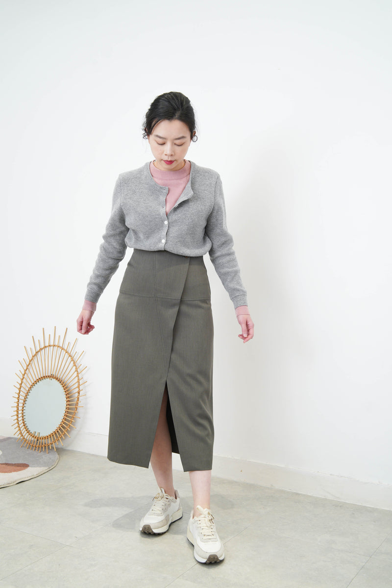 Grey skirt in overlap style