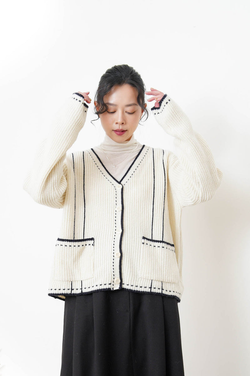 White detail outlined wool cardigan