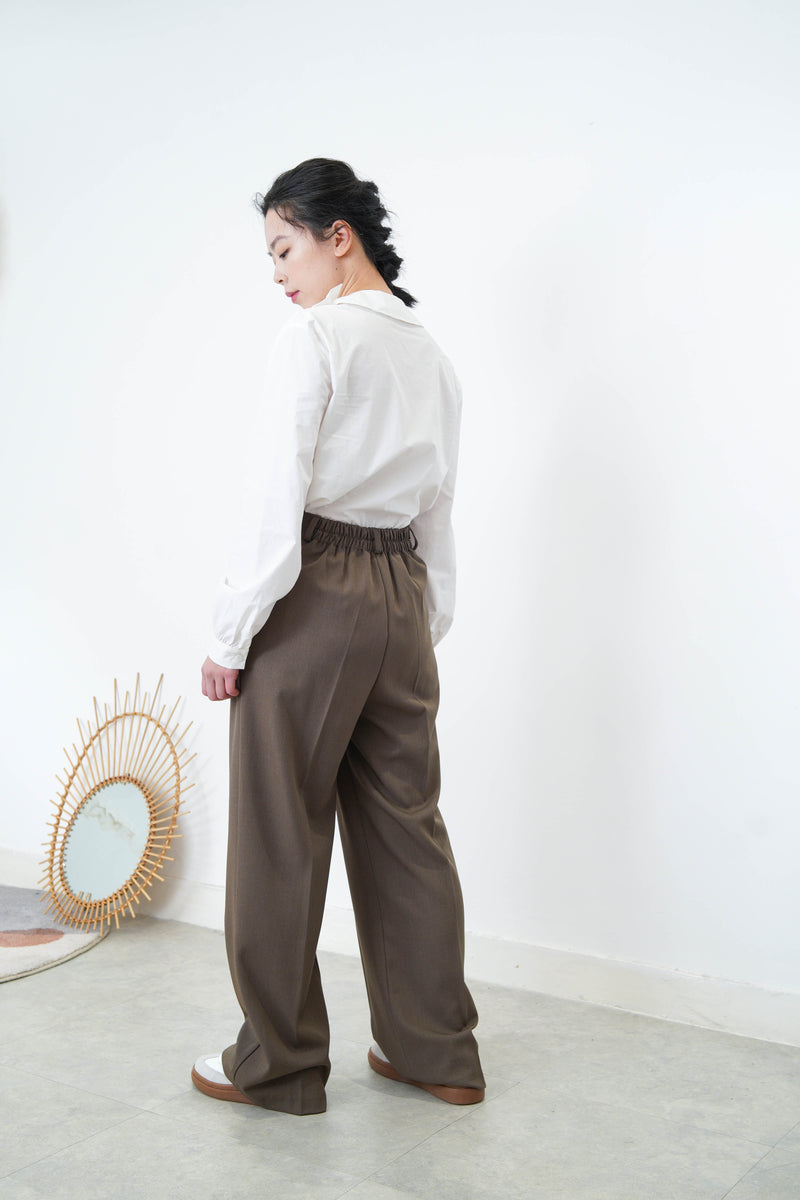 Brown straight cut trousers