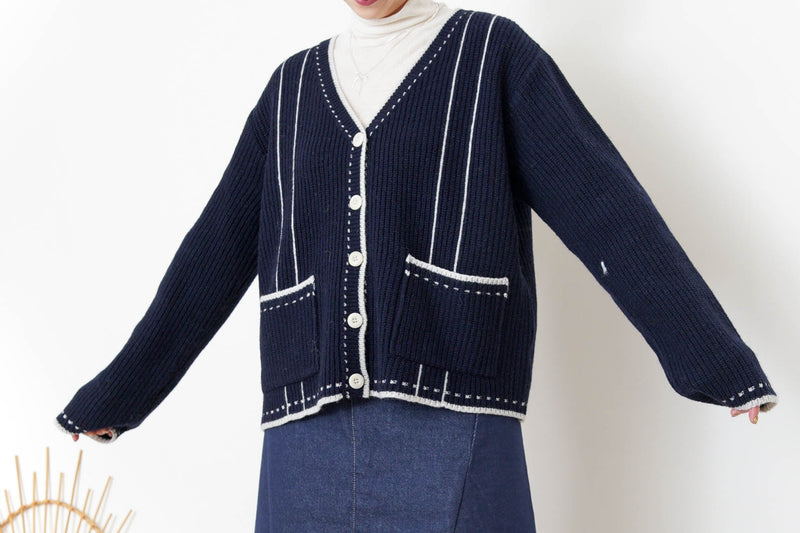 Navy detail outlined wool cardigan