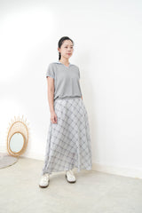 Grey summer knit top w/ contrast collar