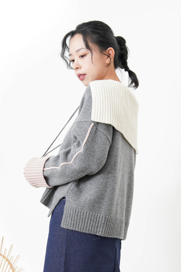 Grey wool sweater w/ sailor collar