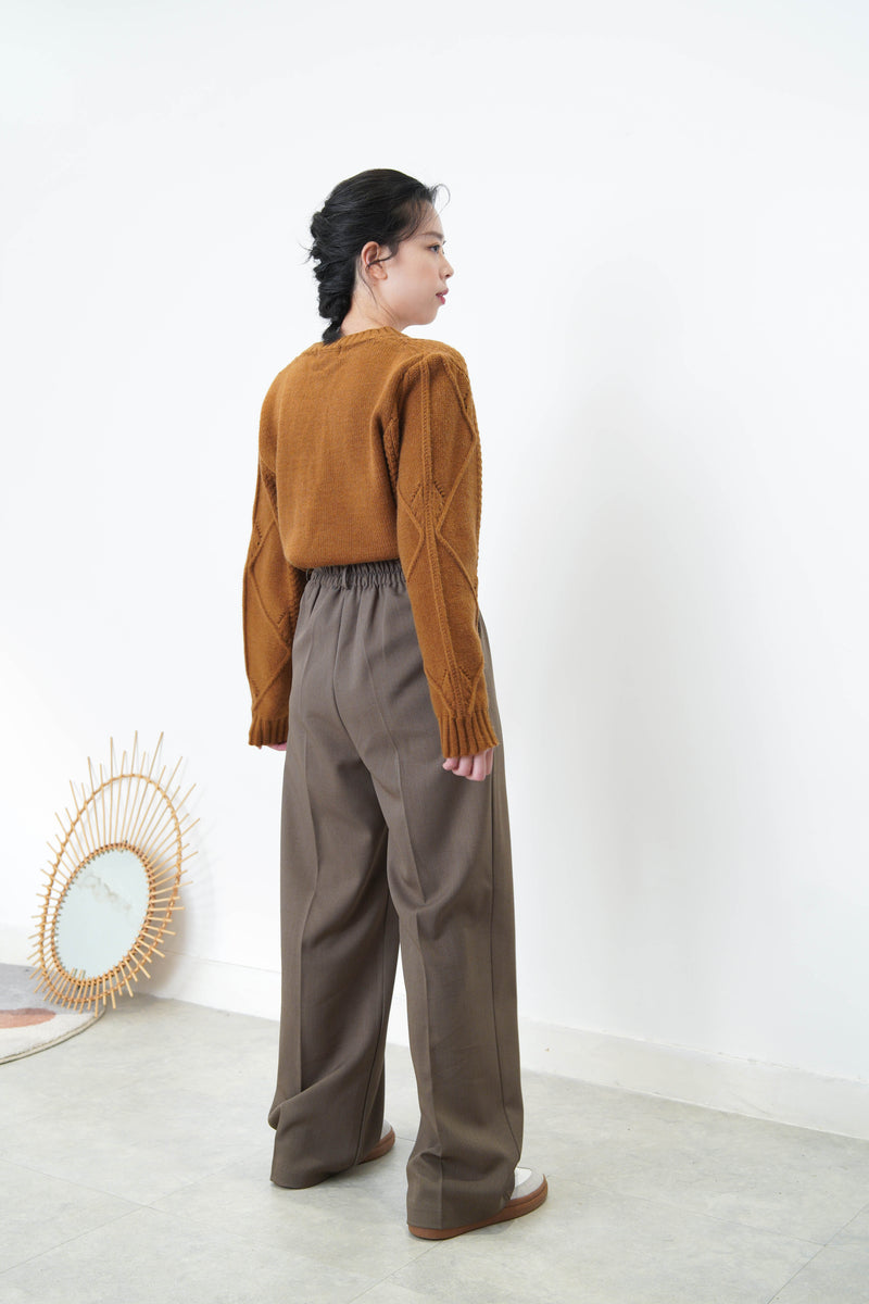 Brown straight cut trousers